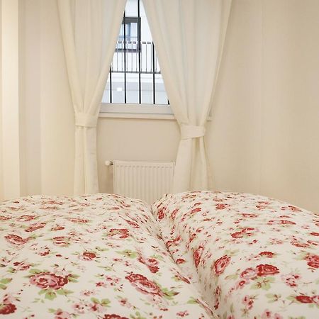 Ilona 2 Bedrooms Apartment In The Center บูดาเปสต์ ภายนอก รูปภาพ