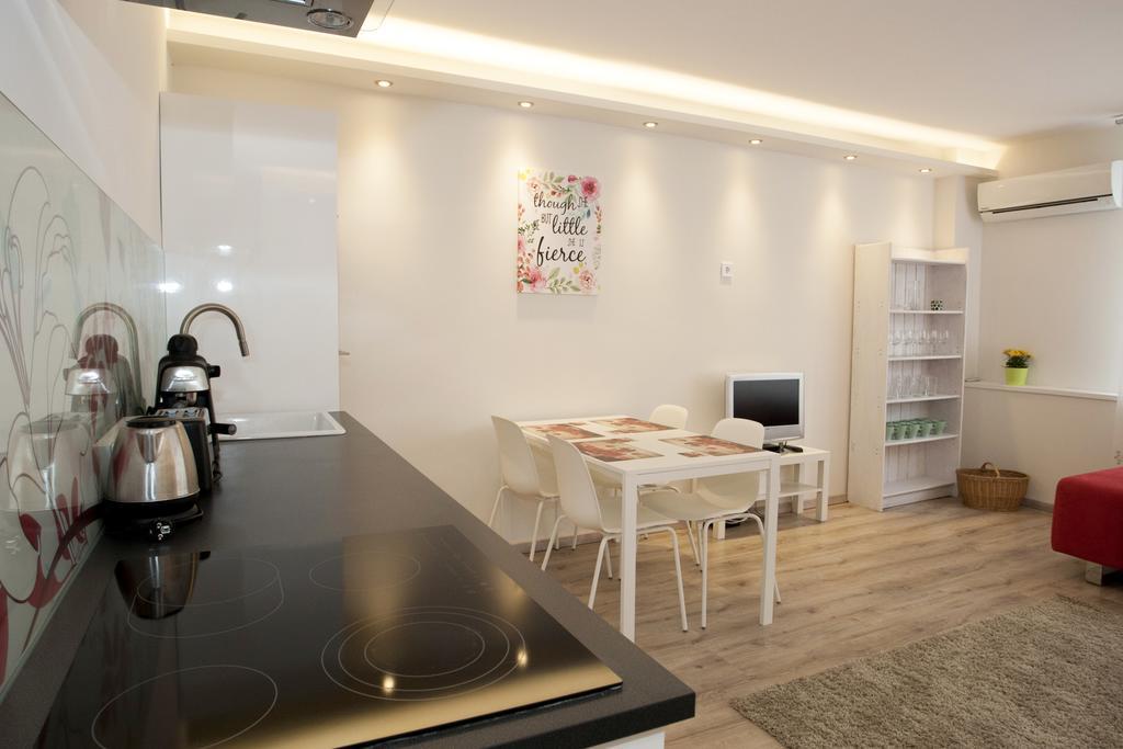 Ilona 2 Bedrooms Apartment In The Center บูดาเปสต์ ภายนอก รูปภาพ